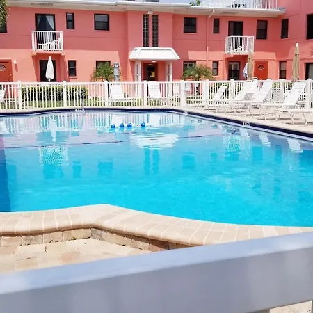 Gulf Winds Resort By Travel Resort Services St. Pete Beach Exterior photo